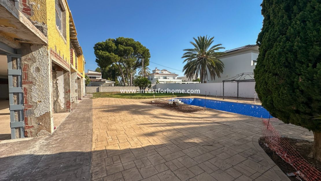 Verkoop - Villa - Orihuela Costa - Costa Blanca