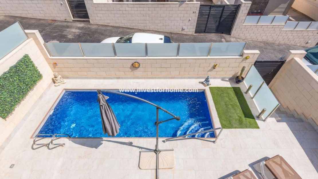 Verkoop - Villa - Orihuela Costa - Costa Blanca