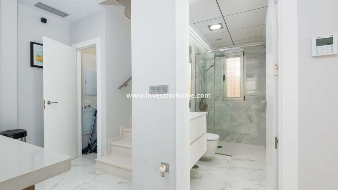 Verkoop - Villa - Orihuela Costa - Costa Blanca