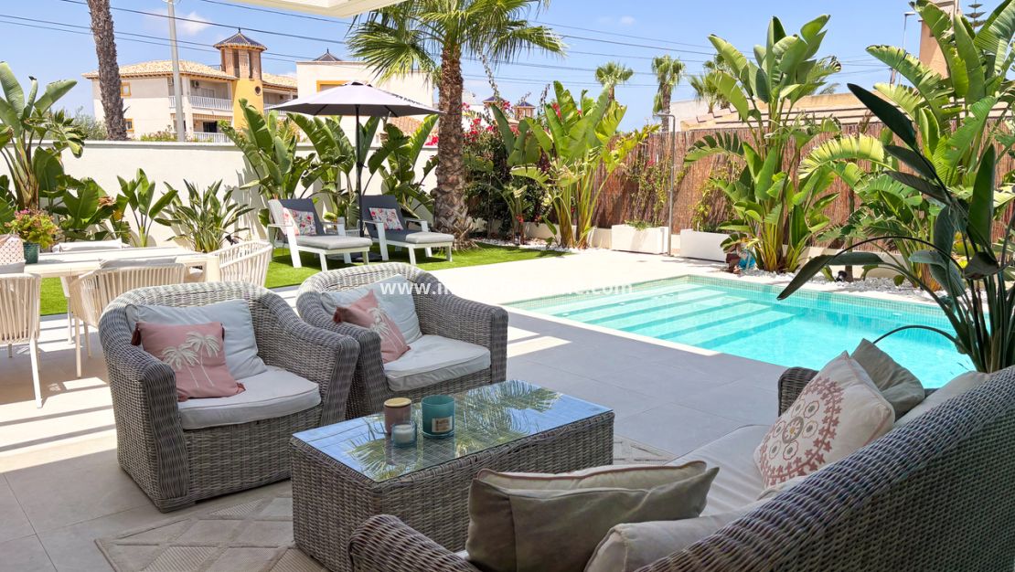 Verkoop - Villa - Orihuela Costa - Costa Blanca