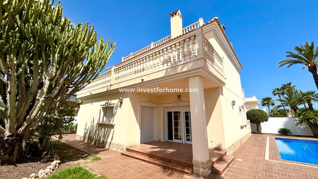 Verkoop - Villa - Orihuela Costa - Costa Blanca
