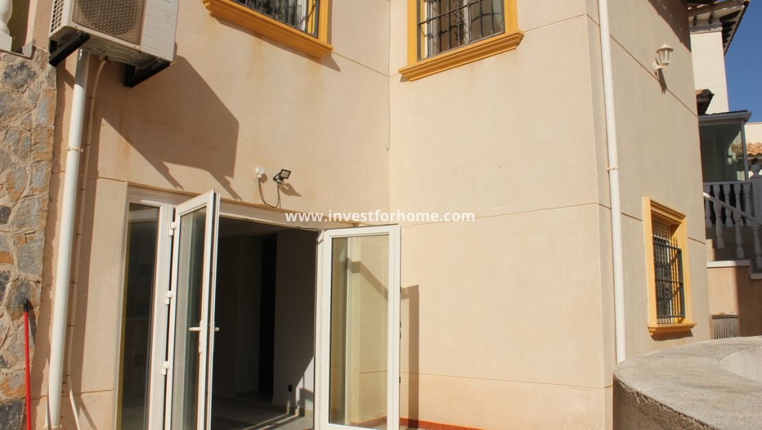 Verkoop - Villa - Orihuela Costa - Costa Blanca