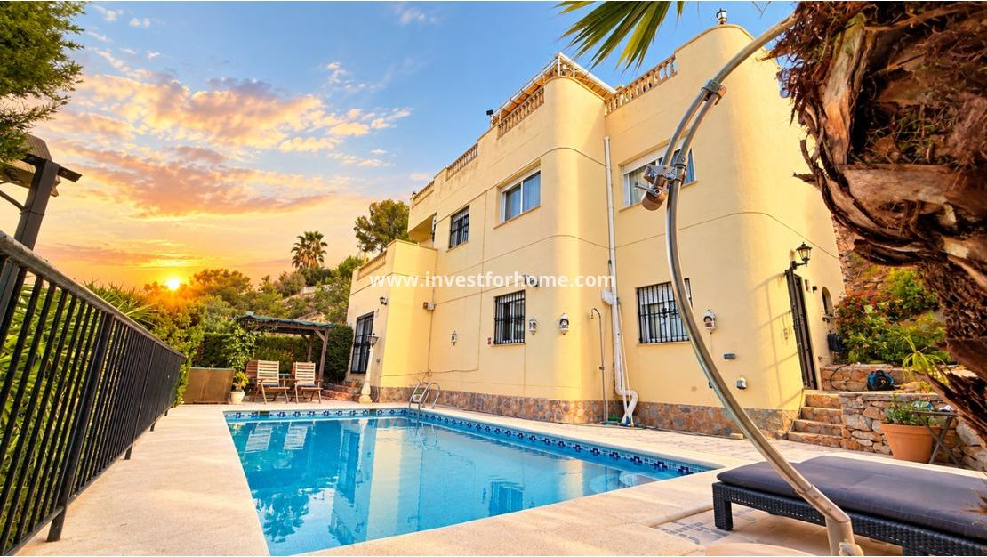 Verkoop - Villa - Orihuela Costa - Costa Blanca