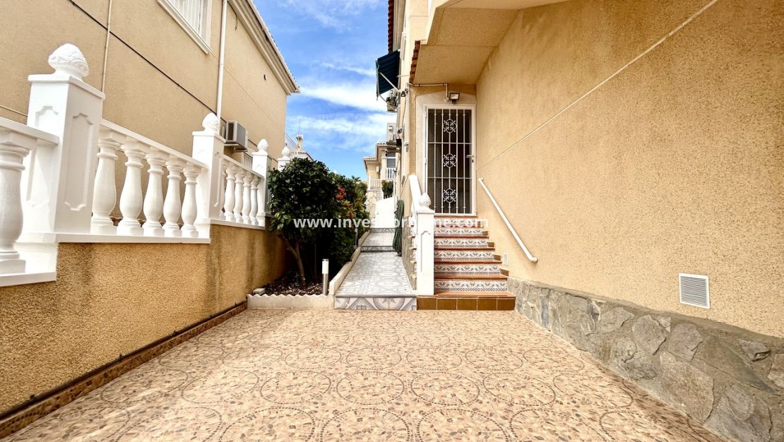 Verkoop - Villa - Orihuela Costa - Costa Blanca