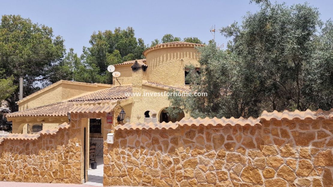 Verkoop - Villa - Orihuela Costa - Inland