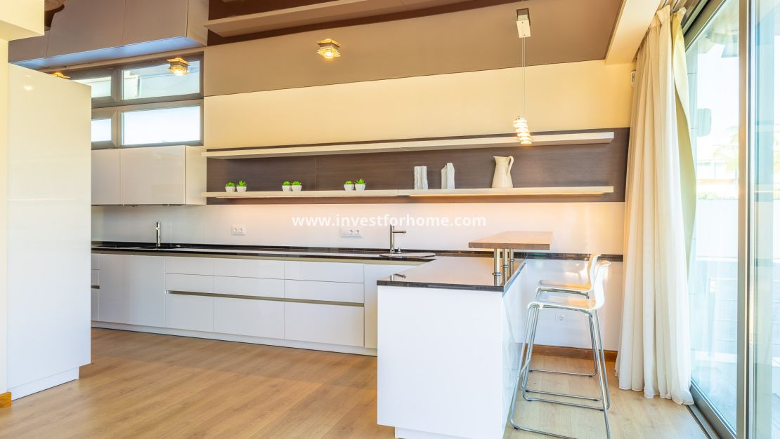 Verkoop - Villa - Orihuela Costa - La Zenia