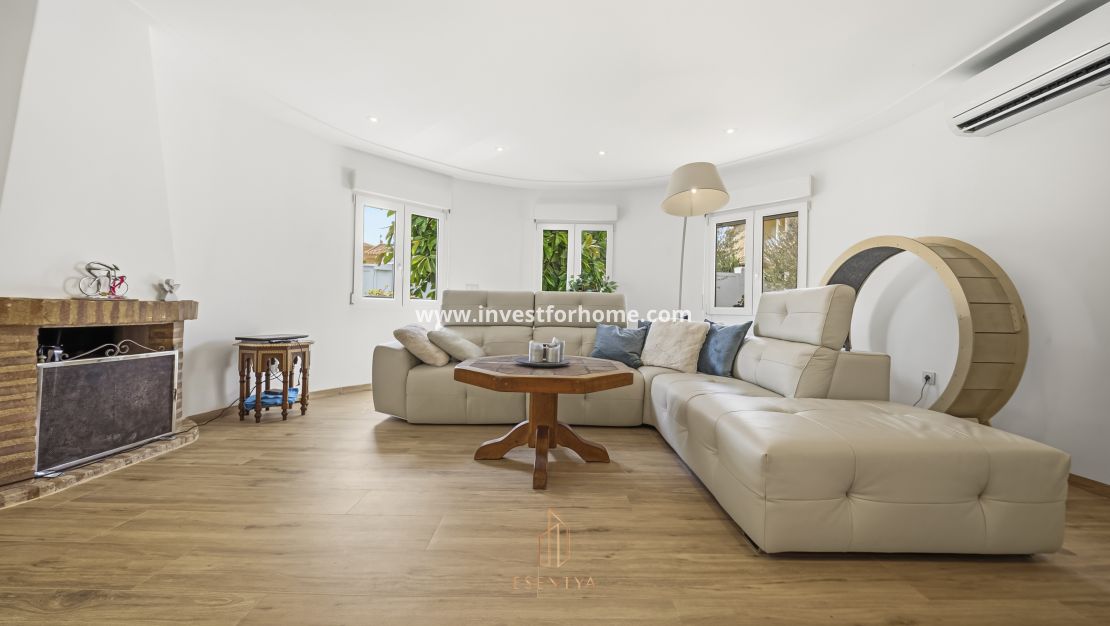Verkoop - Villa - Orihuela Costa - La Zenia