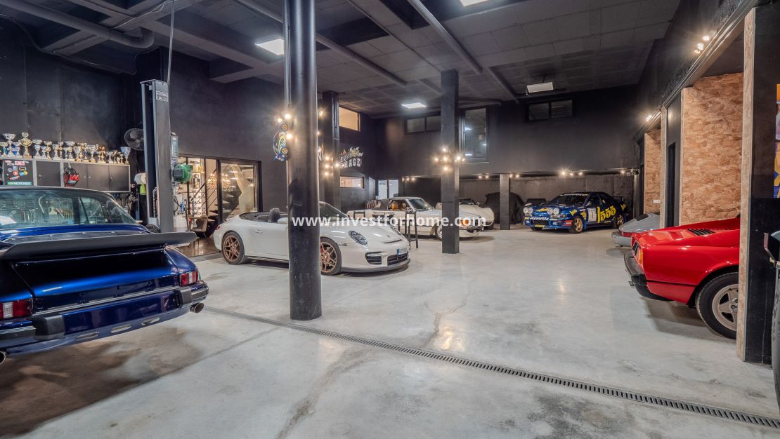 Verkoop - Villa - Orihuela Costa - Las colinas golf