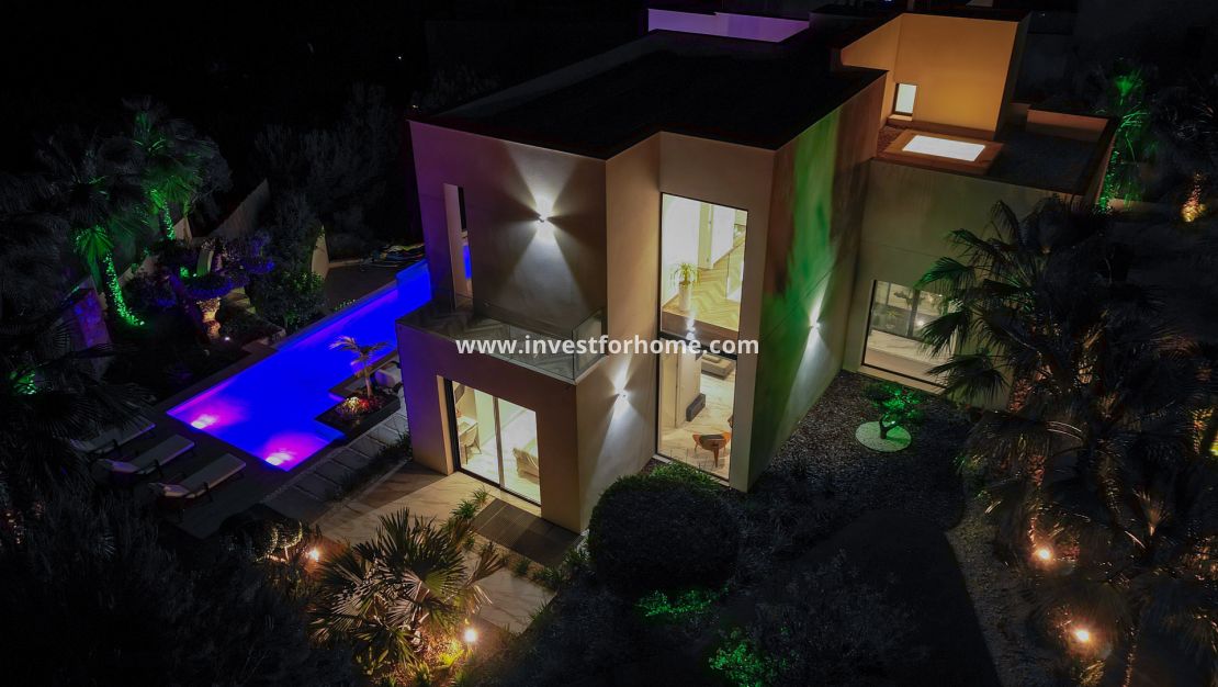 Verkoop - Villa - Orihuela Costa - Las colinas golf