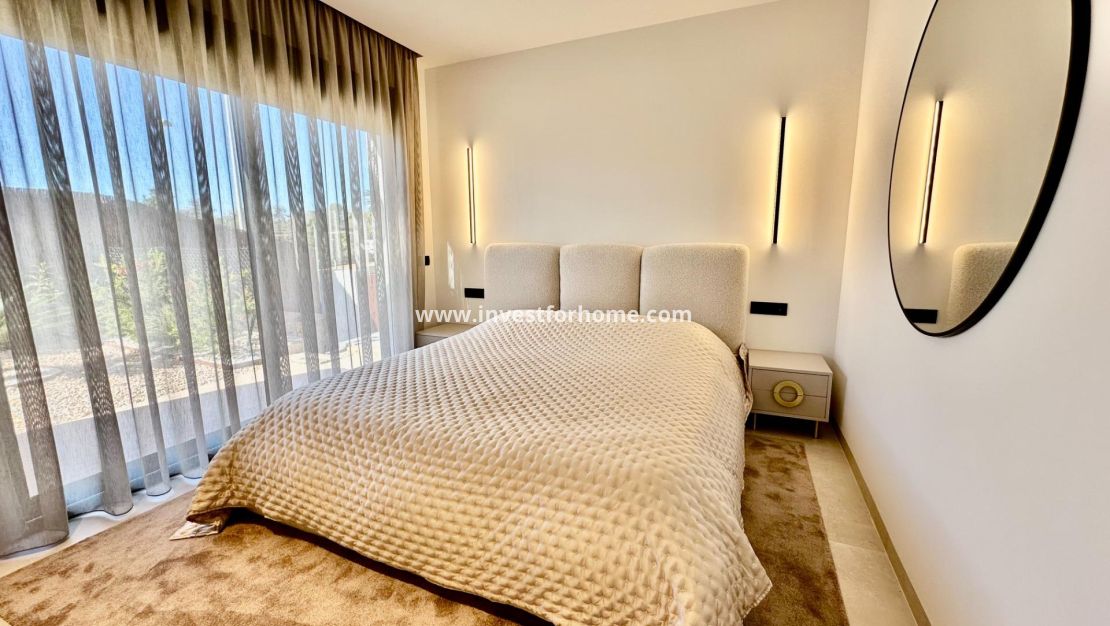 Verkoop - Villa - Orihuela Costa - Las Colinas Golf