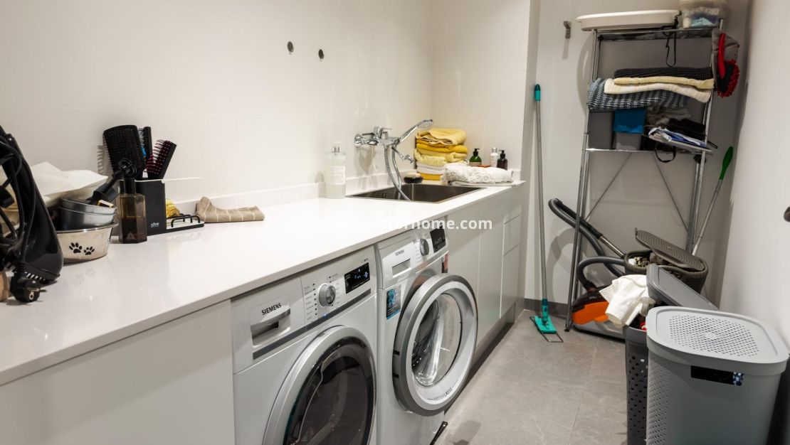 Verkoop - Villa - Orihuela Costa - Las Colinas Golf