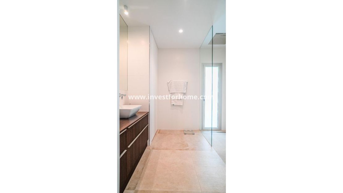 Verkoop - Villa - Orihuela Costa - Las Colinas Golf