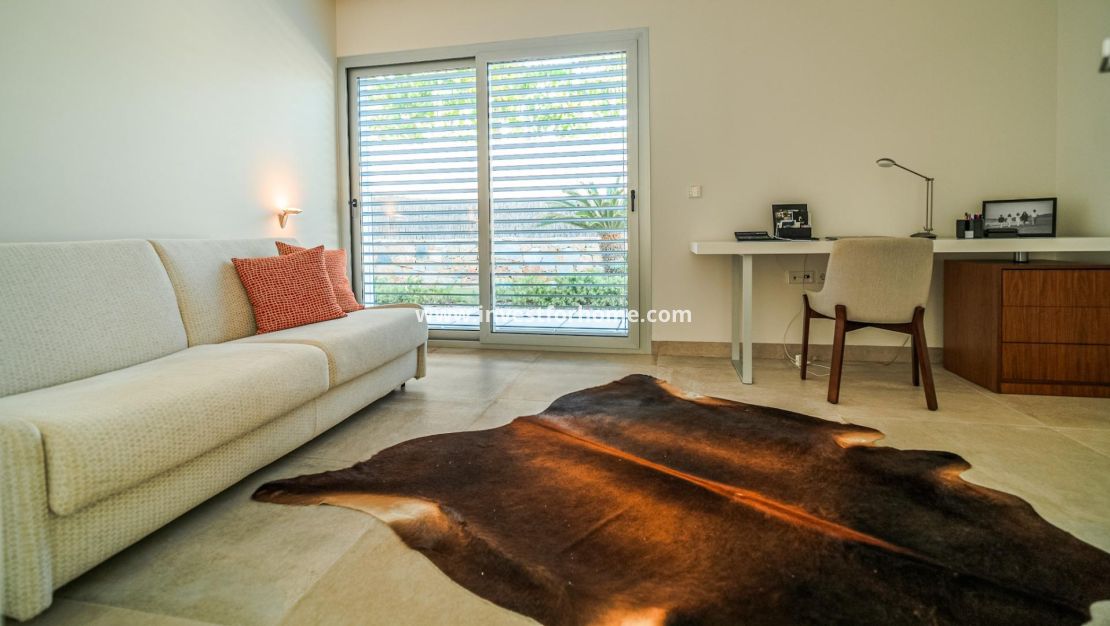 Verkoop - Villa - Orihuela Costa - Las Colinas Golf