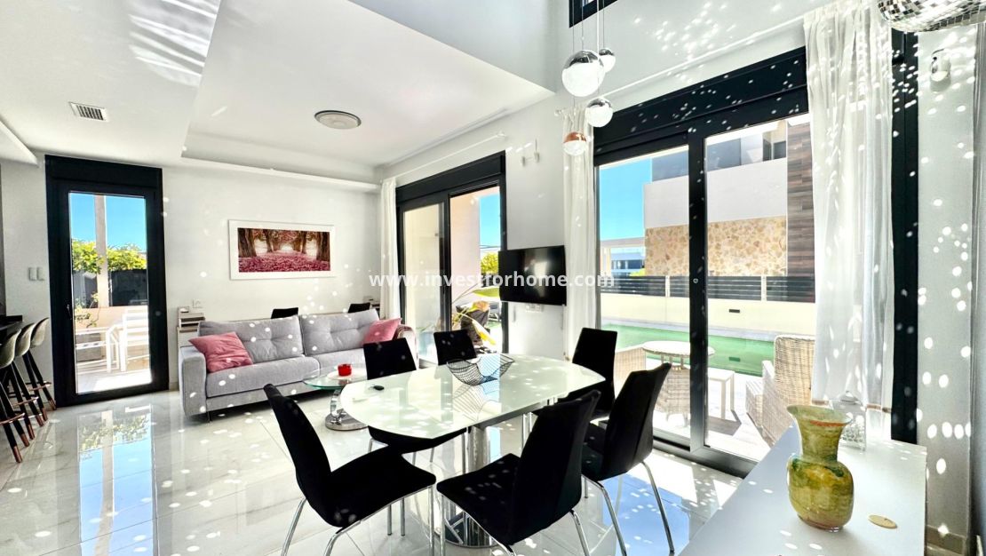 Verkoop - Villa - Orihuela Costa - Lomas De Cabo Roig