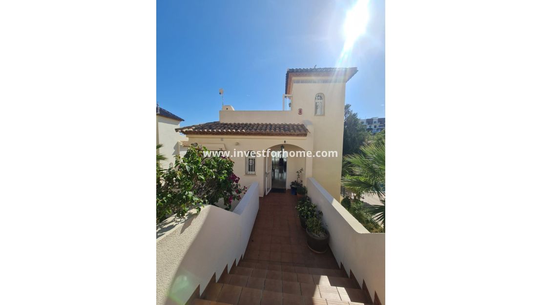 Verkoop - Villa - Orihuela Costa - Lomas De Campoamor Golf