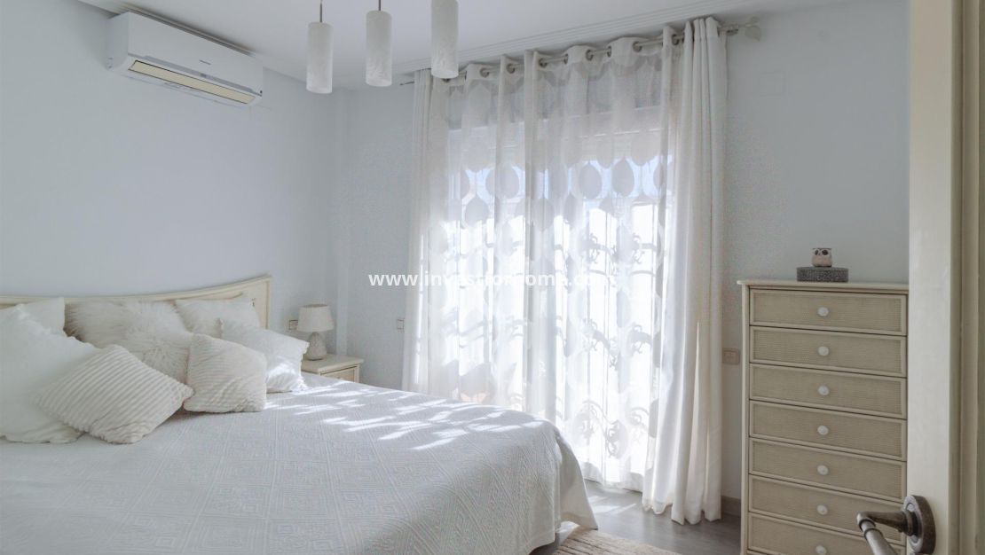 Verkoop - Villa - Orihuela Costa - Los Almendros-la Florida