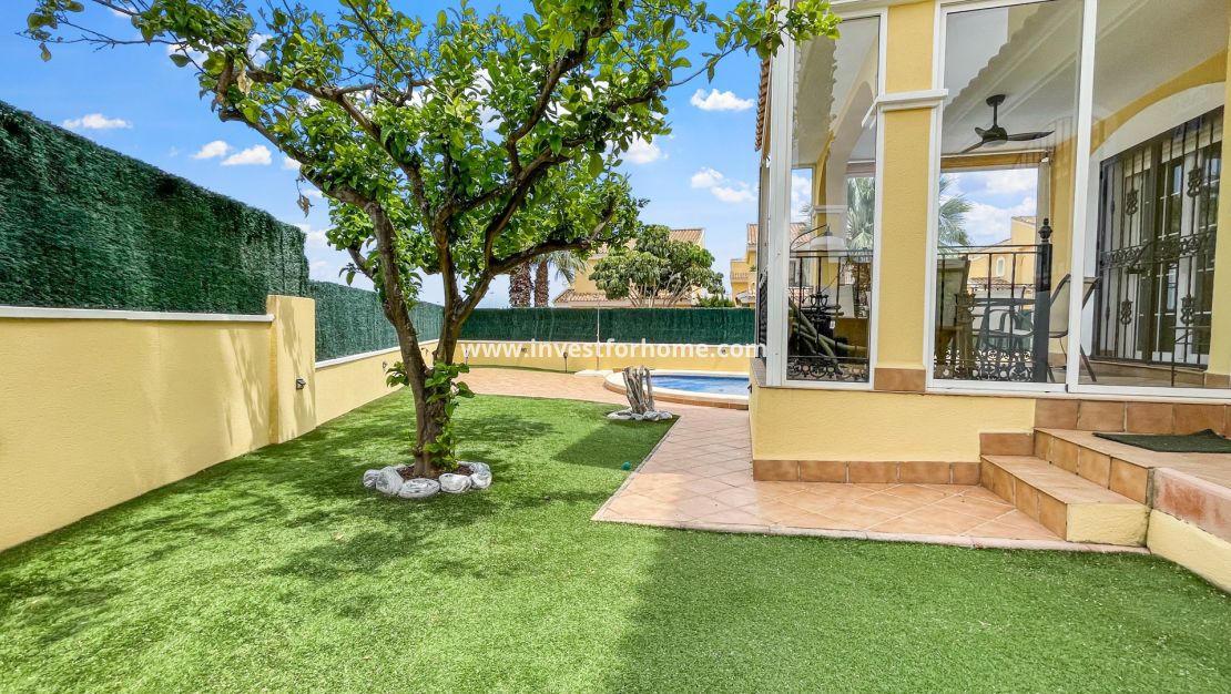 Verkoop - Villa - Orihuela Costa - Los Dolses