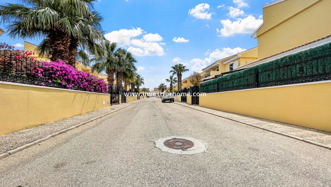 Verkoop - Villa - Orihuela Costa - Los Dolses