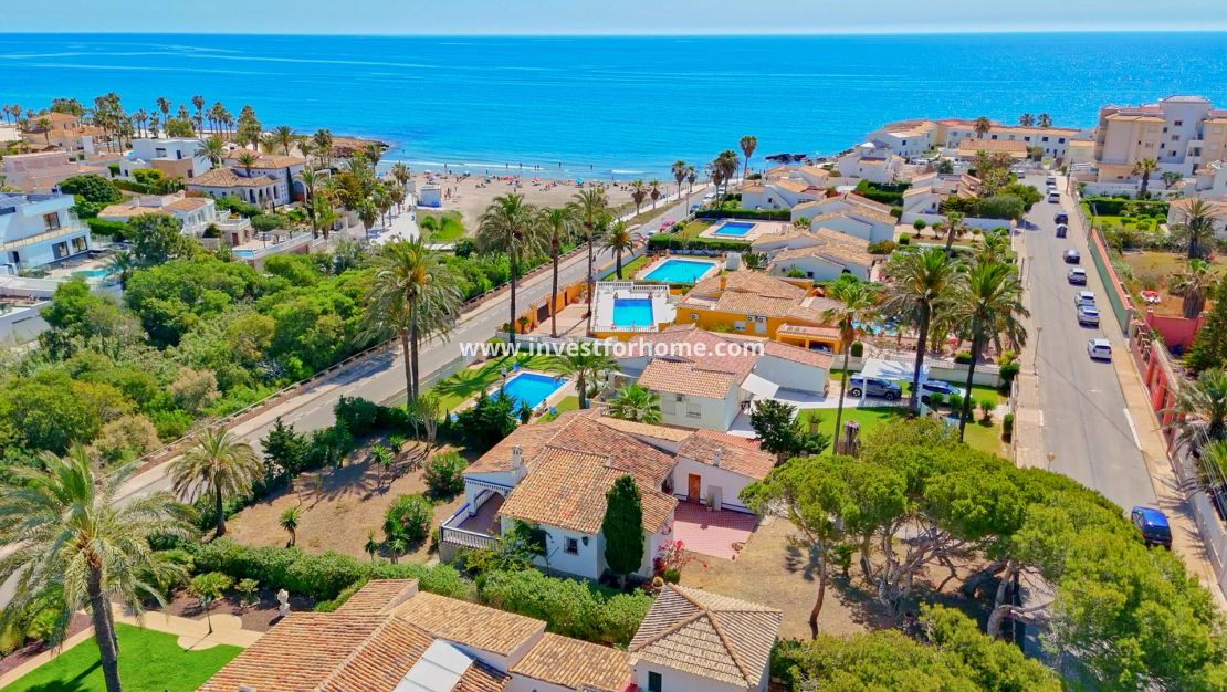 Verkoop - Villa - Orihuela Costa - Playa Flamenca