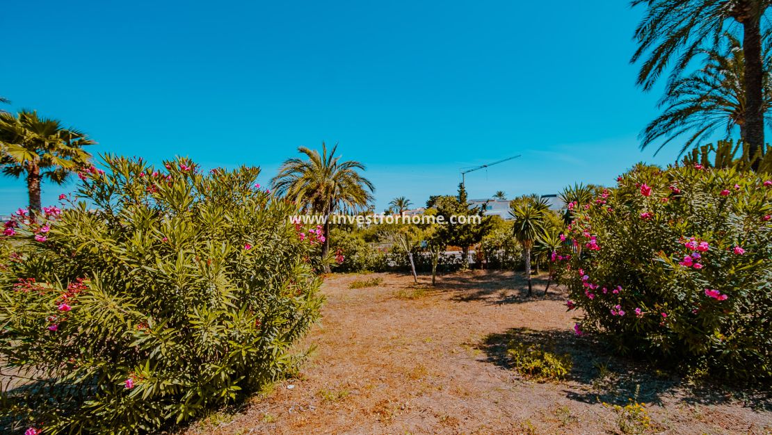 Verkoop - Villa - Orihuela Costa - Playa Flamenca