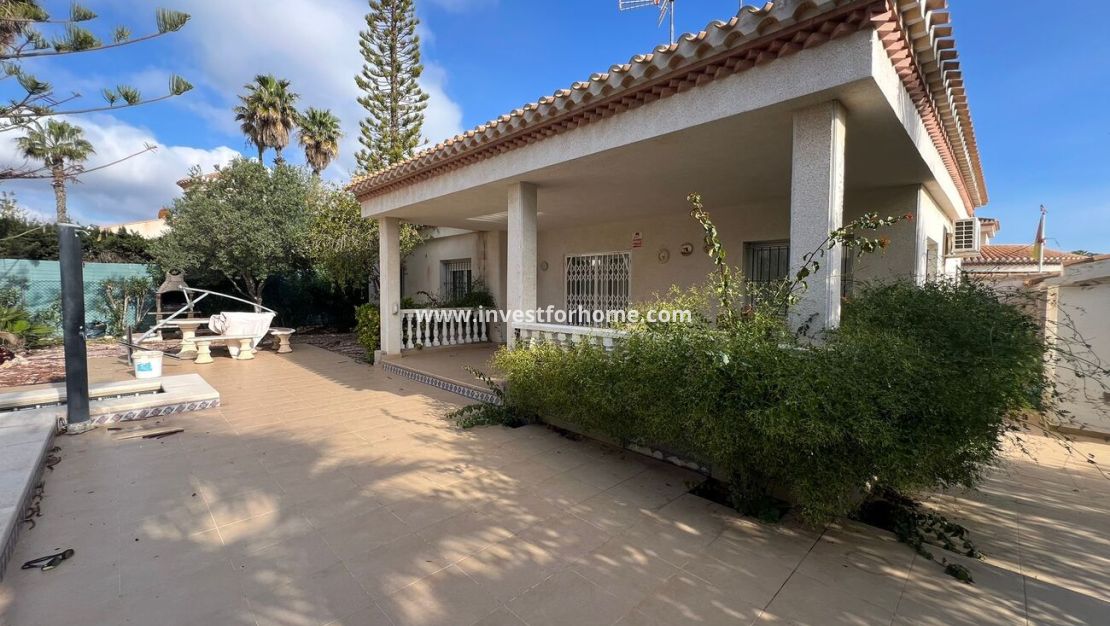 Verkoop - Villa - Orihuela Costa - Playa Flamenca
