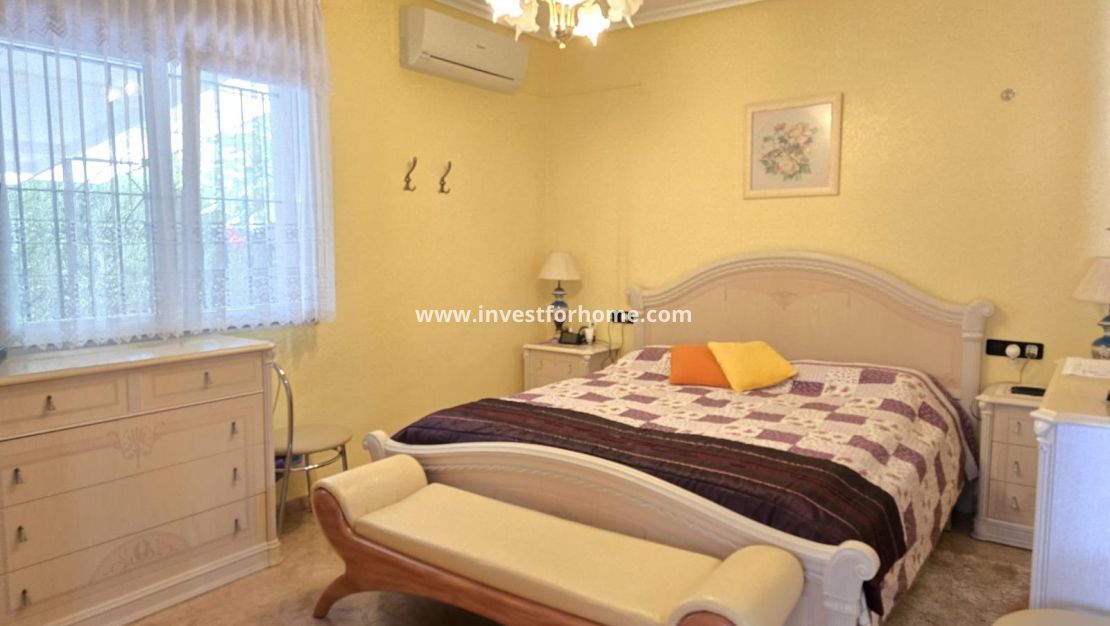 Verkoop - Villa - Orihuela Costa - Playa Flamenca