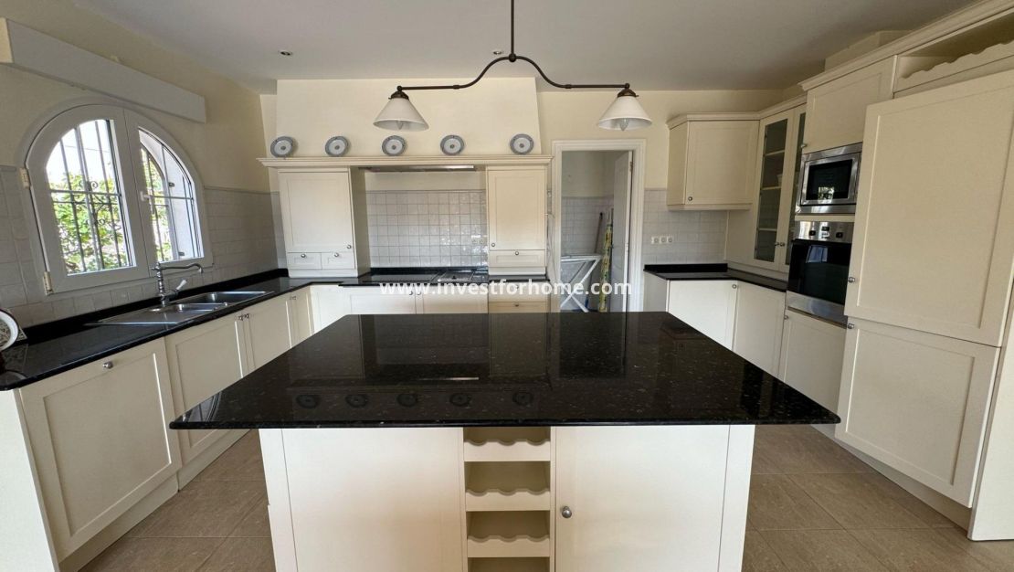 Verkoop - Villa - Orihuela Costa - Playa Flamenca