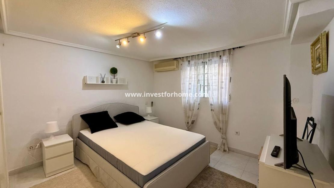 Verkoop - Villa - Orihuela Costa - Playa Flamenca