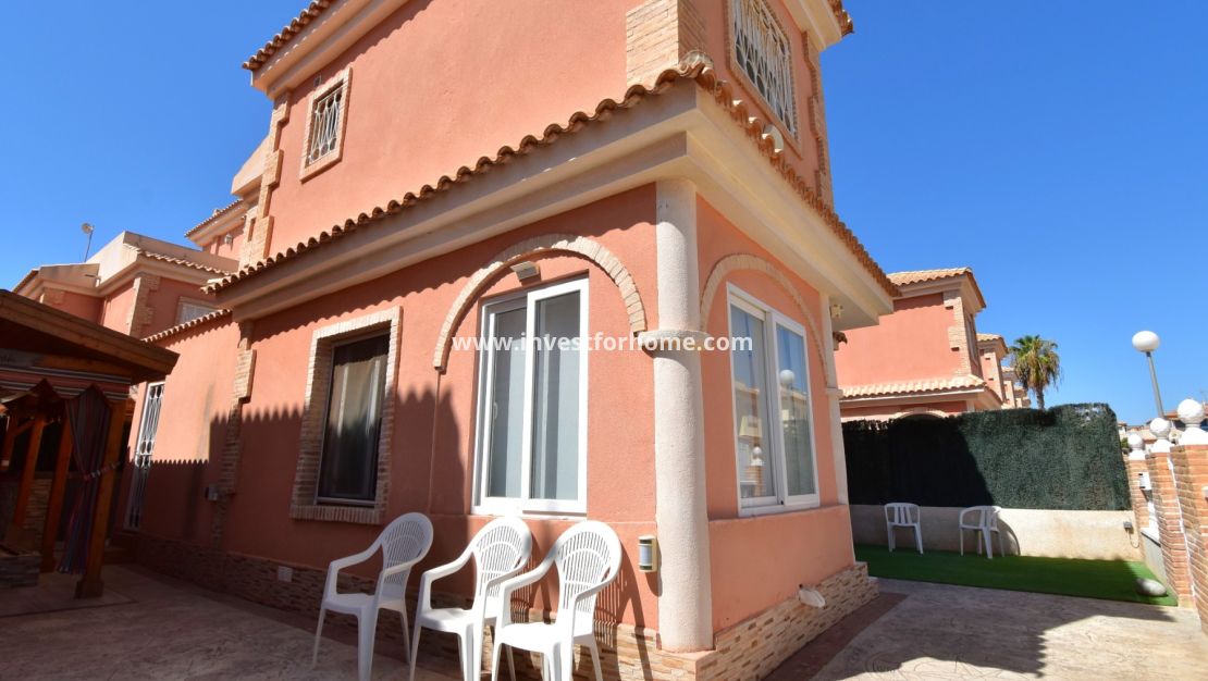 Verkoop - Villa - Orihuela Costa - Playa Flamenca