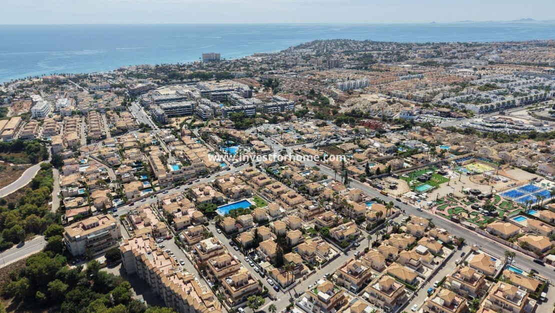 Verkoop - Villa - Orihuela Costa - Playa Flamenca