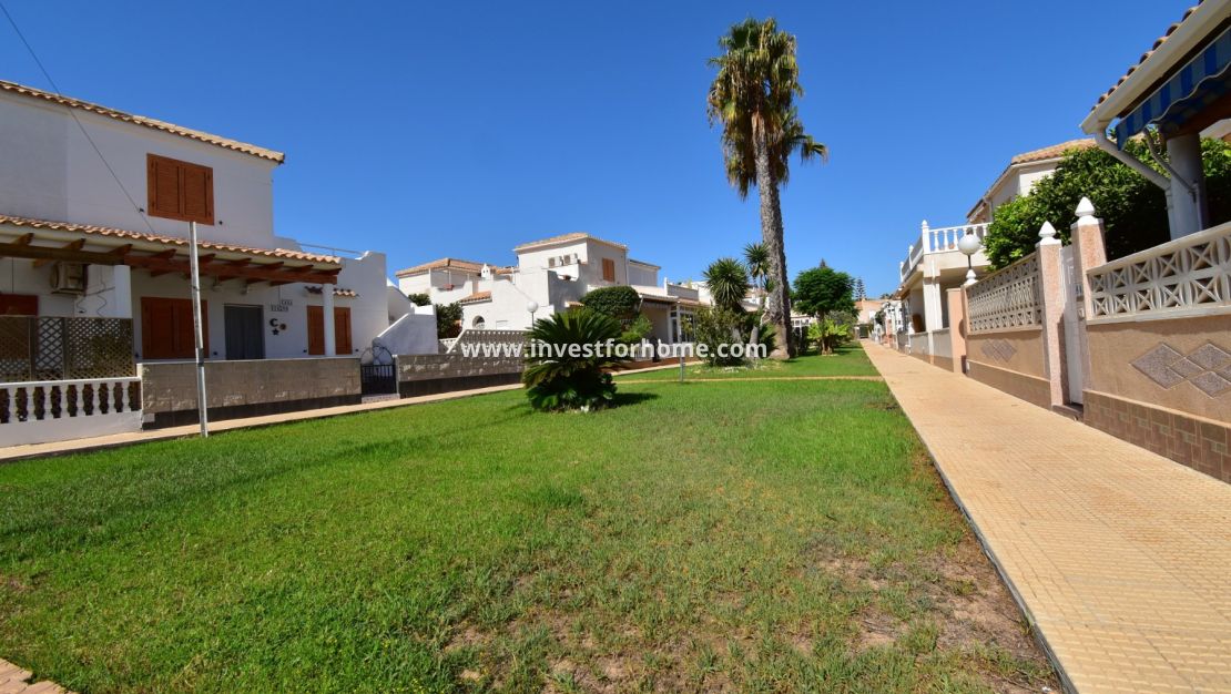 Verkoop - Villa - Orihuela Costa - Playa Flamenca