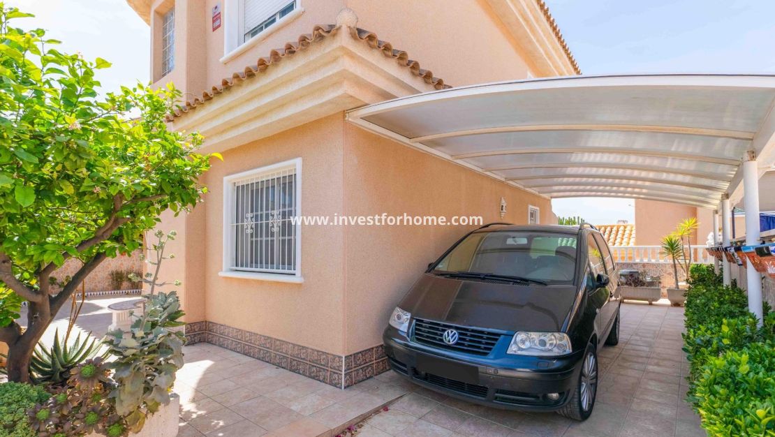 Verkoop - Villa - Orihuela Costa - Punta Prima
