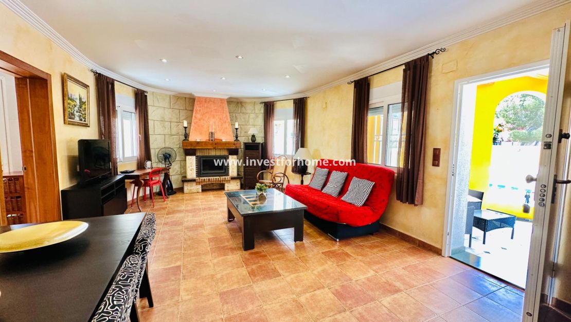 Verkoop - Villa - Orihuela Costa - Urb. Montepinar