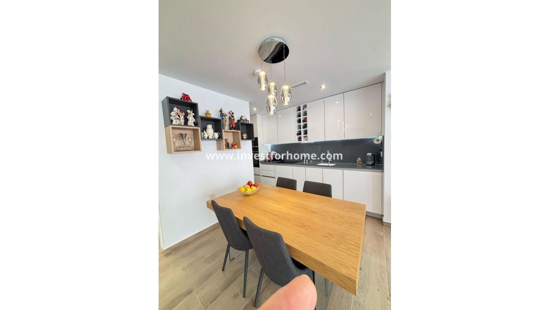 Verkoop - Villa - Orihuela Costa - Villamartín-las Filipinas