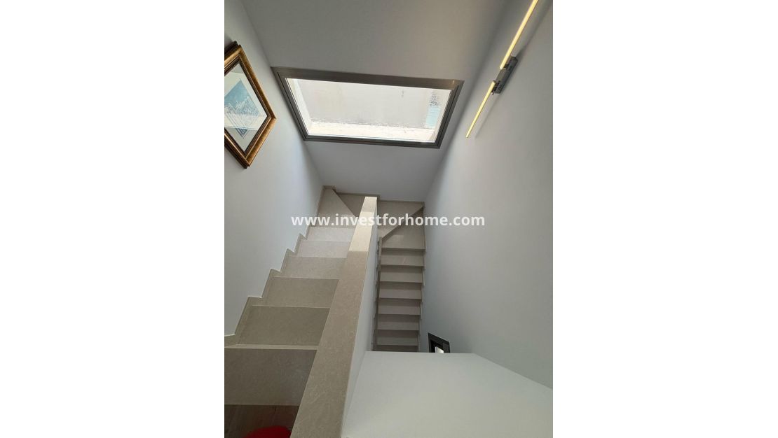 Verkoop - Villa - Orihuela Costa - Villamartín-las Filipinas