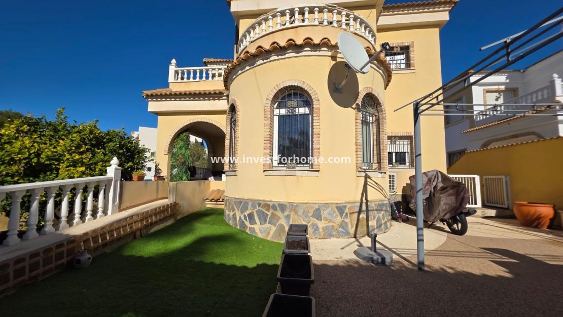Verkoop - Villa - Orihuela Costa - Villamartín-las Filipinas