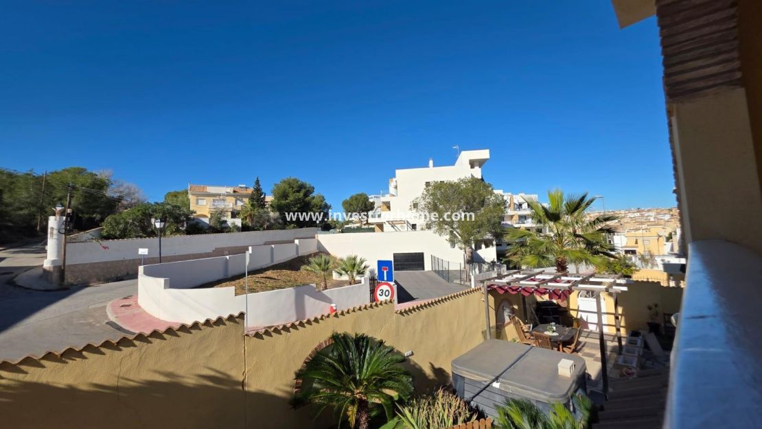 Verkoop - Villa - Orihuela Costa - Villamartín-las Filipinas