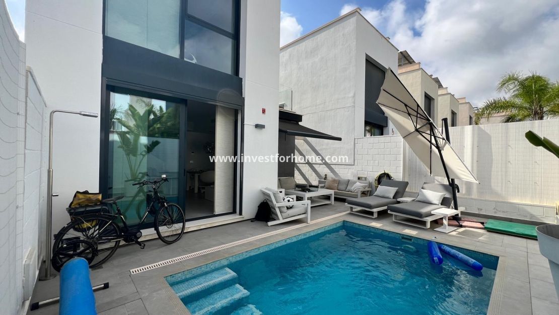 Verkoop - Villa - Orihuela Costa - Villamartín-las Filipinas