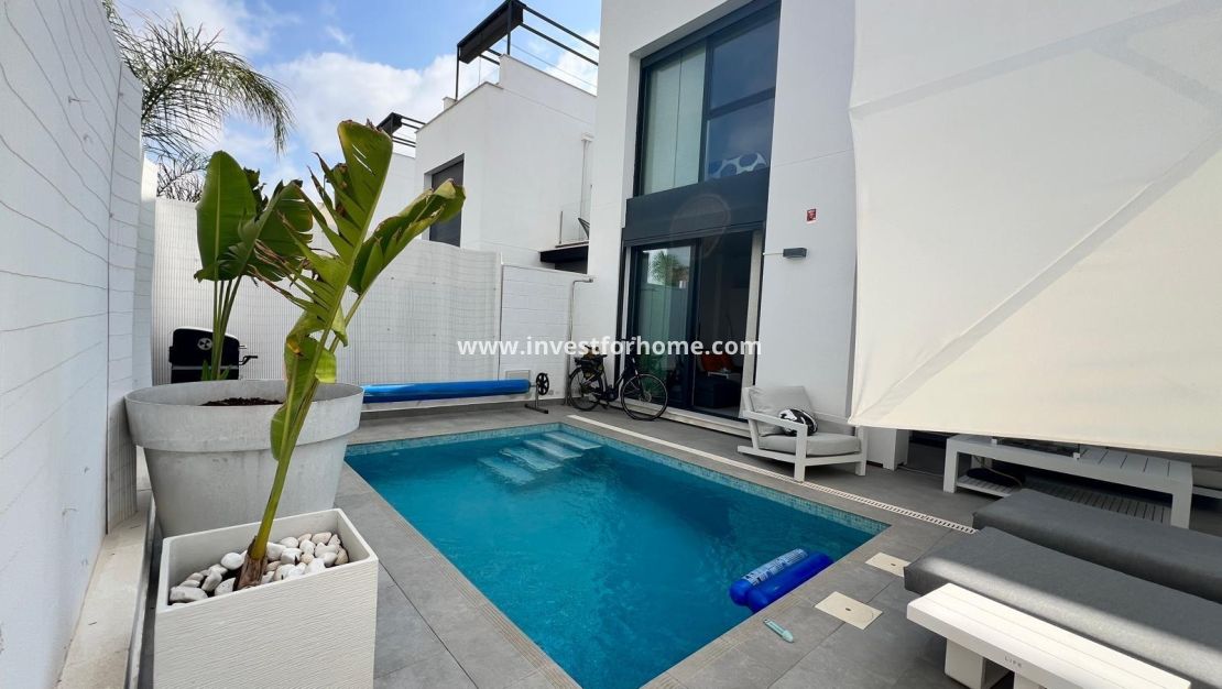 Verkoop - Villa - Orihuela Costa - Villamartín-las Filipinas