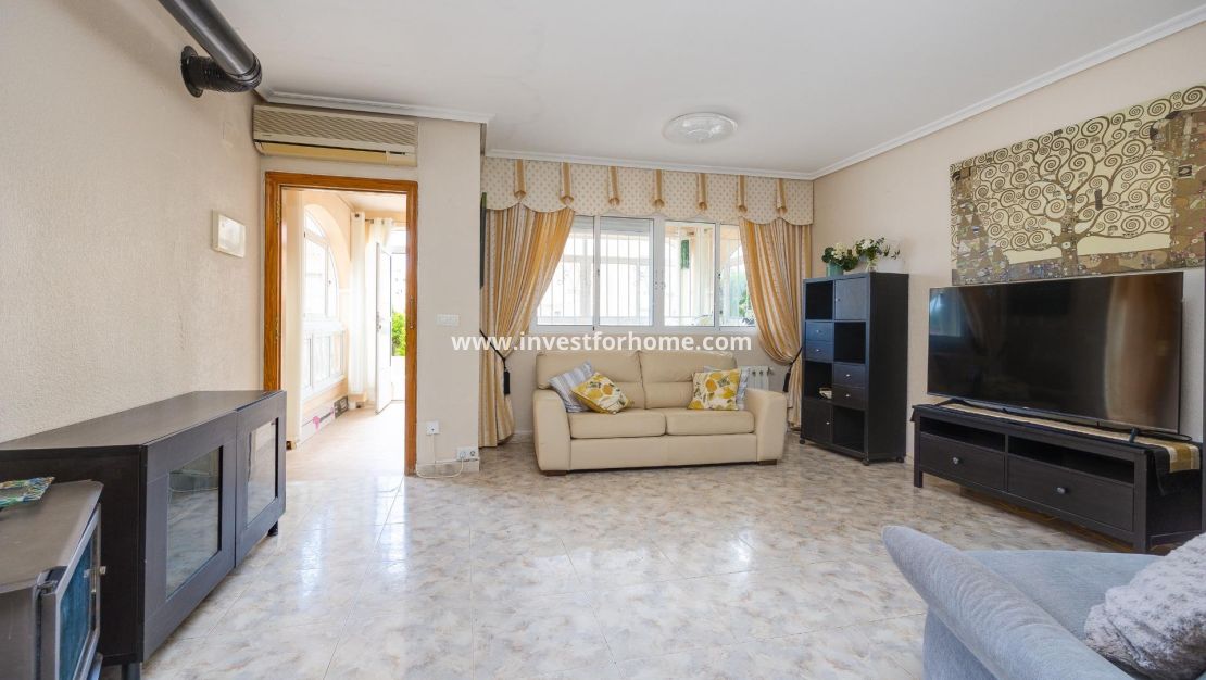 Verkoop - Villa - Orihuela Costa - Villamartín