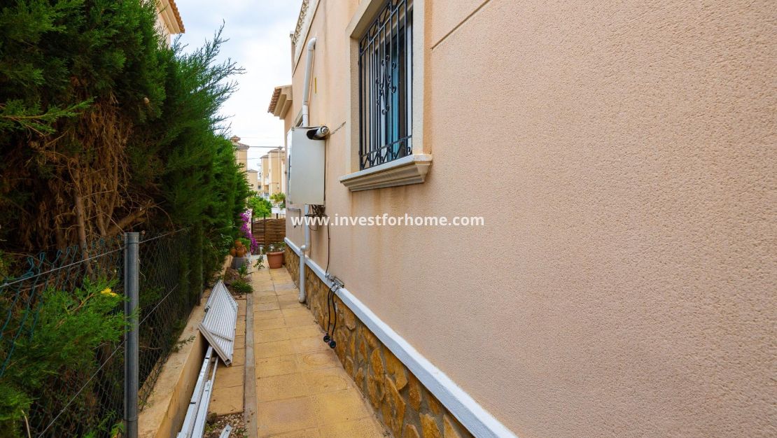 Verkoop - Villa - Orihuela Costa - Villamartín