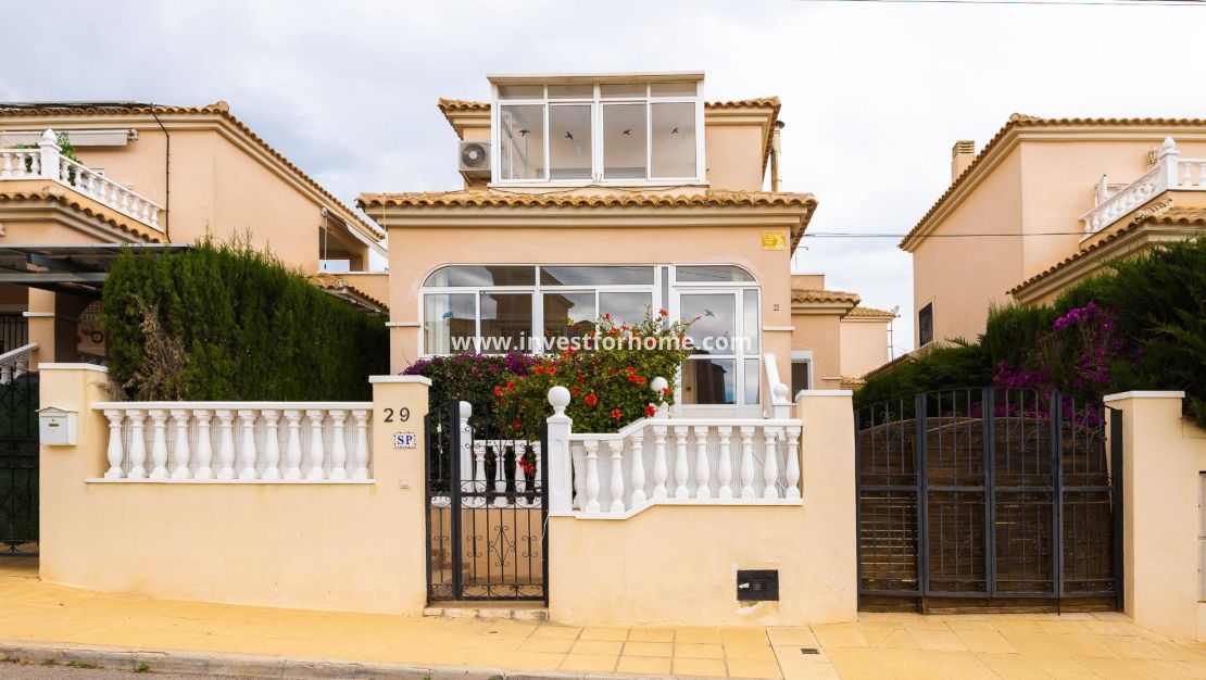 Verkoop - Villa - Orihuela Costa - Villamartín