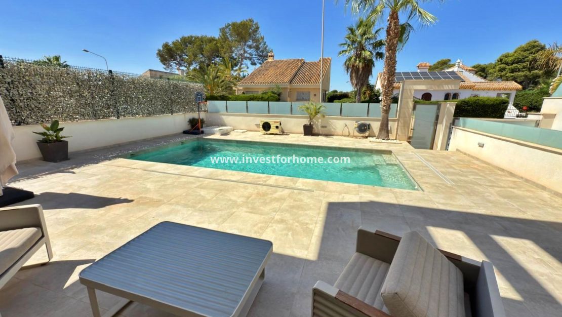 Verkoop - Villa - Orihuela Costa - Villamartín