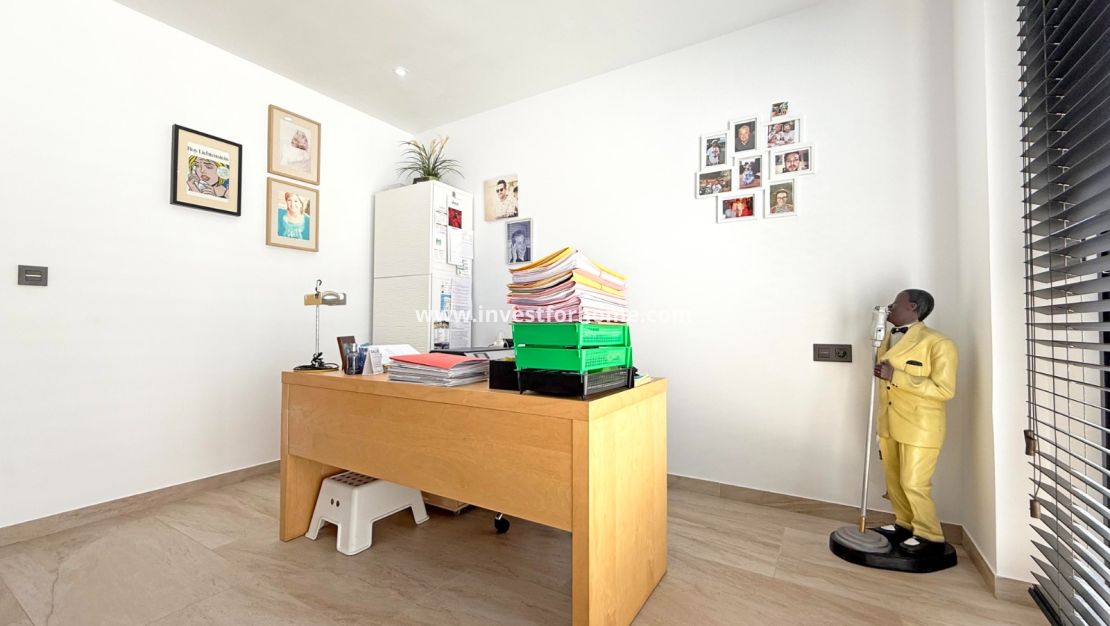 Verkoop - Villa - Orihuela Costa - Villamartín