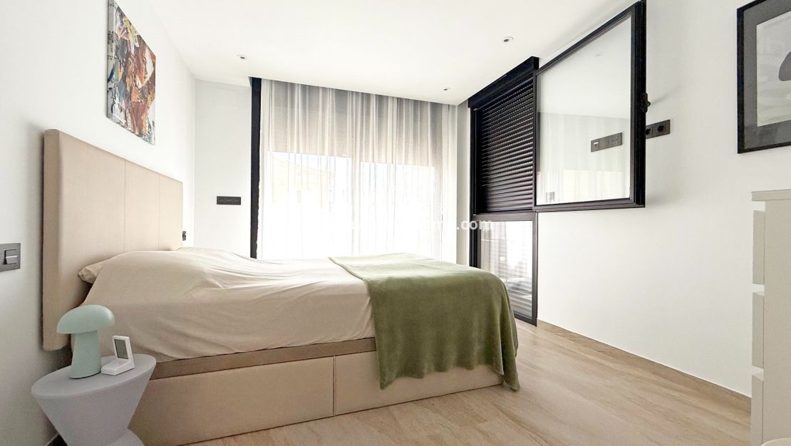 Verkoop - Villa - Orihuela Costa - Villamartín
