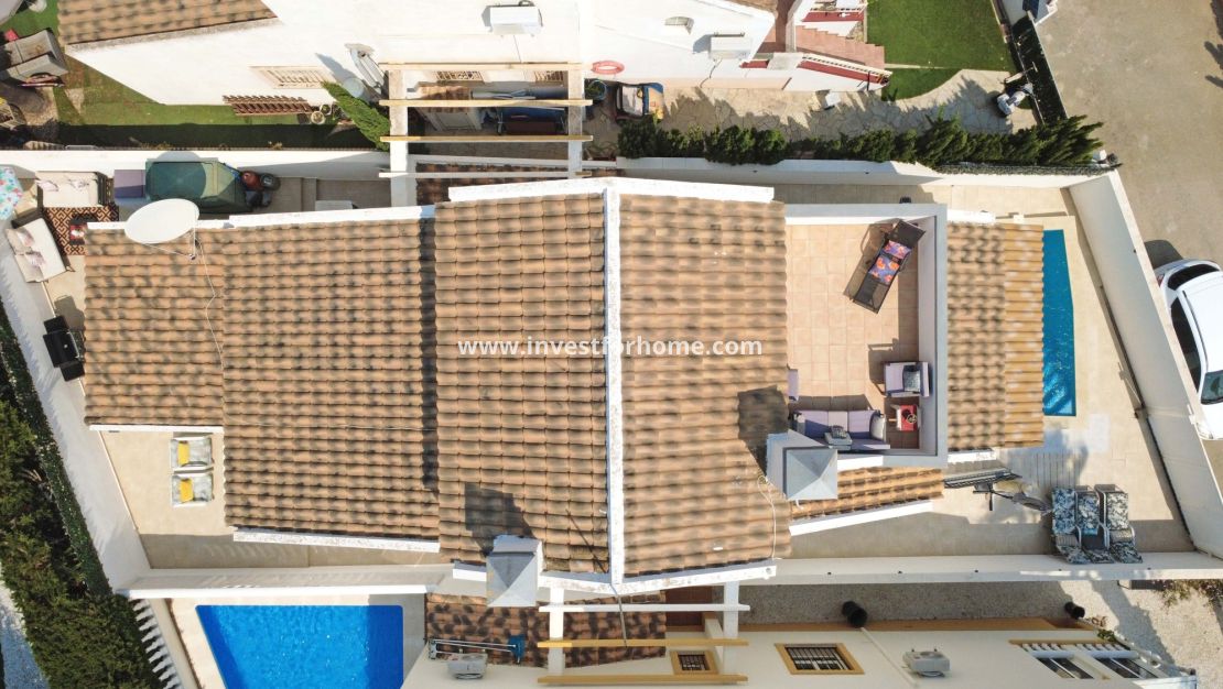 Verkoop - Villa - Orihuela Costa - Villamartín