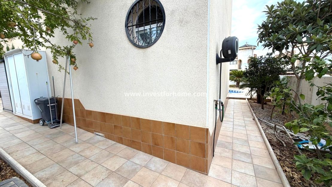 Verkoop - Villa - Orihuela Costa - Villamartín