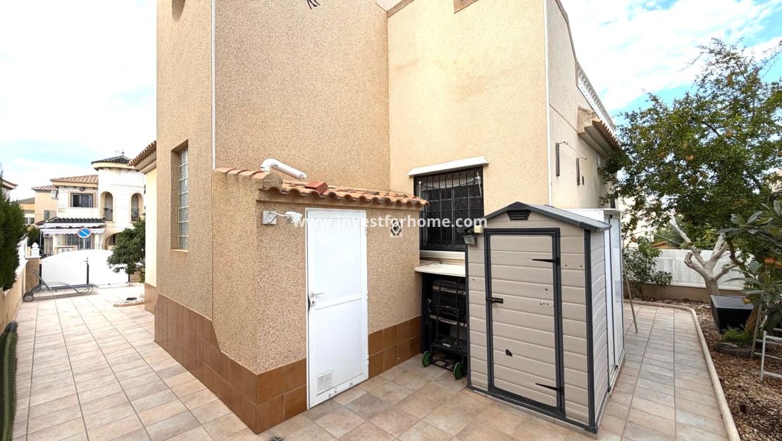 Verkoop - Villa - Orihuela Costa - Villamartín