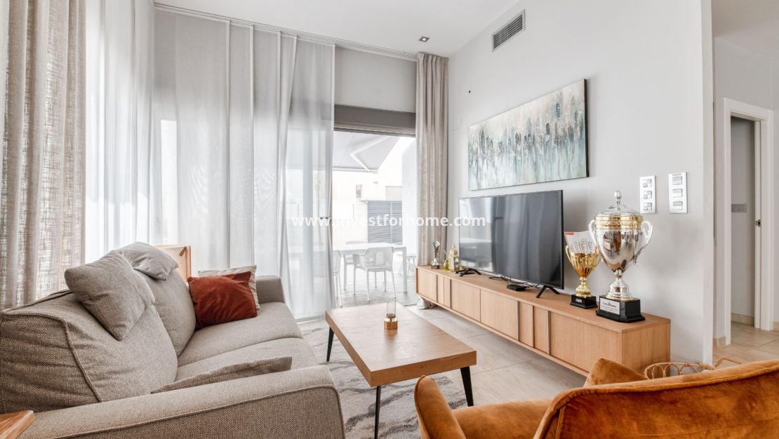 Verkoop - Villa - Orihuela Costa - Villamartín