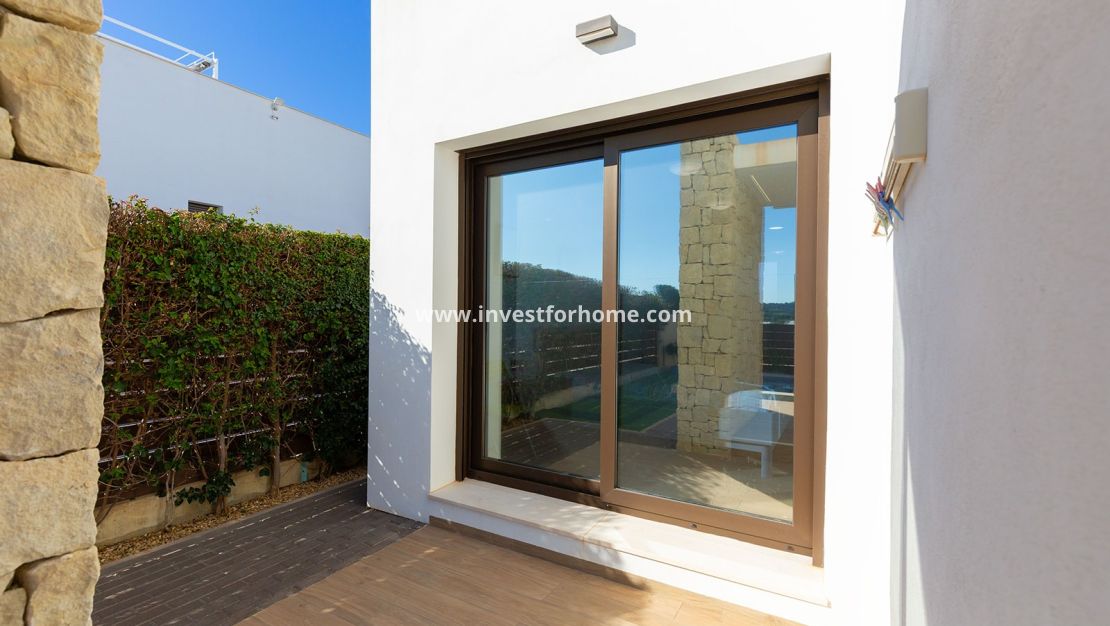 Verkoop - Villa - Orihuela Costa - Vistabella Golf
